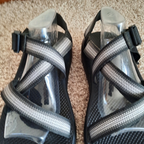 Chaco Z1 Adjustable Wide Strap Classic Sandals Split Gray Vibram Hiking Sandals - Picture 7 of 16